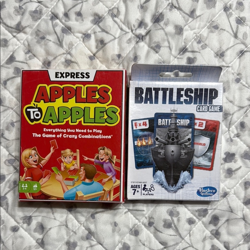 Set/2 new Hasbro Card Game - Blue